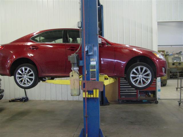 Step 10: Installing The Wheels on the Car